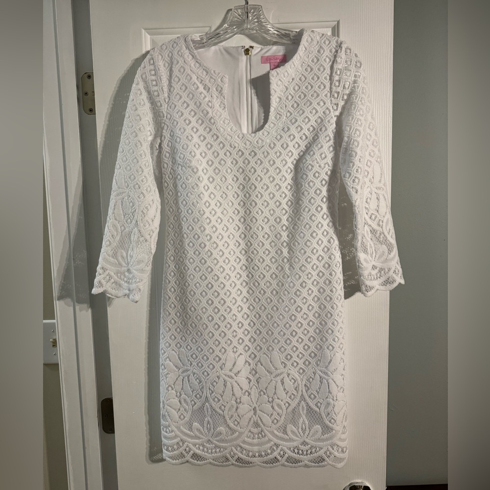 Lilly Pulitzer White Lace Sheath Dress with Scoop Neck
